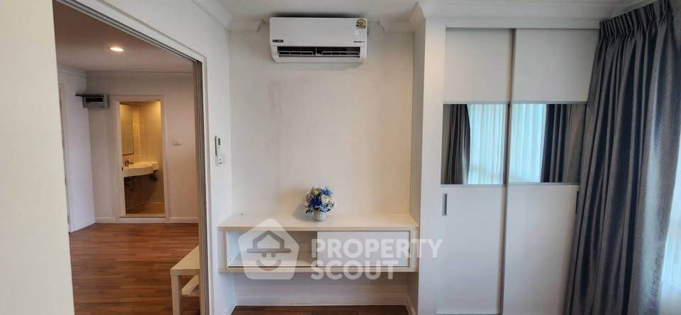 picture 1-BR Condo at Lumpini Place Rama 9–Ratchada near MRT Phra Ram 9 (ID 3438309) - 9/34