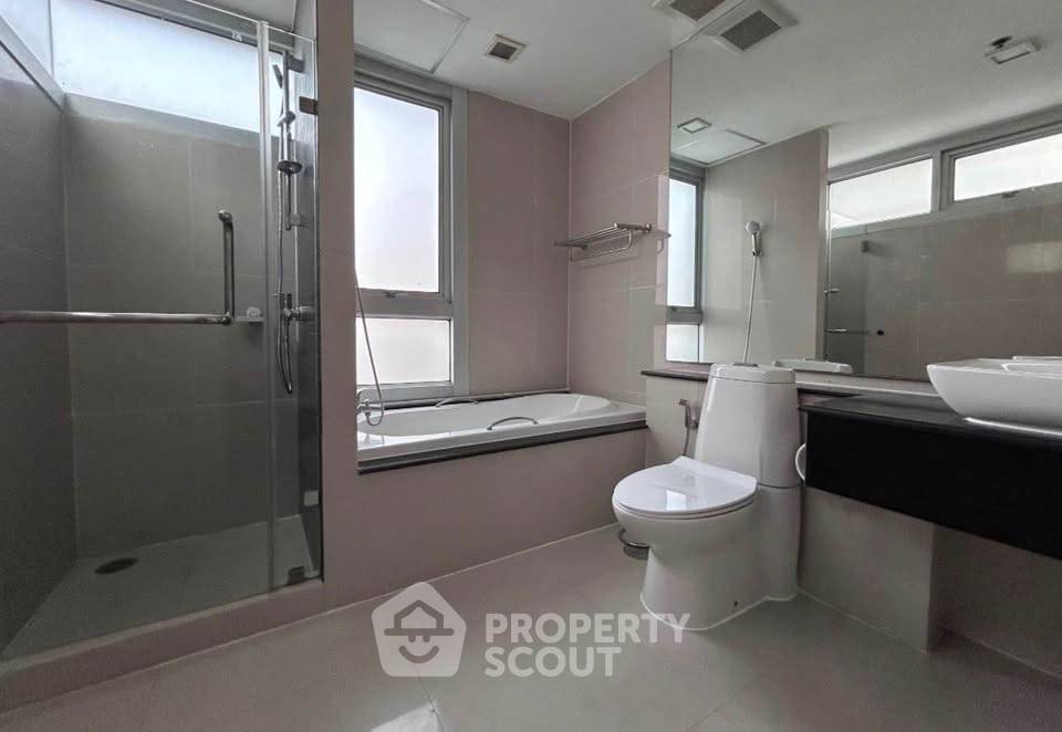 รูป เดิน 60 ม. ถึง BTS เอกมัย | คอนโด 3 ห้องนอน Nusasiri Grand Condominium (ID 3441826) - รูปที่ 10/18