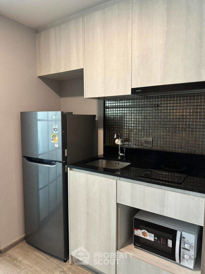 picture 1-BR Condo at Maestro 19 Ratchada19 - Vipha near MRT Ratchadaphisek (ID 2481340) - 3/11