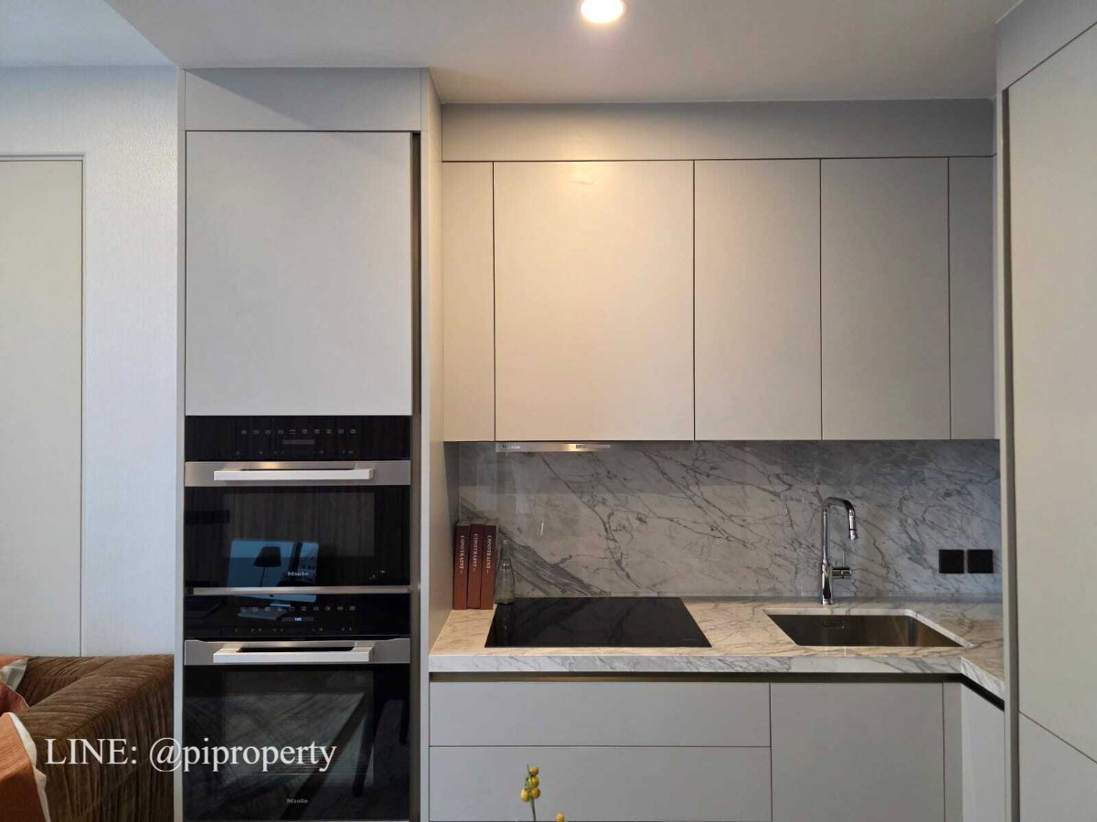 picture Exclusive Luxury Living at The Residences 38 - Brand New & Ready for Occupancy - 6/33