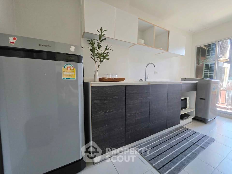 picture 1-BR Condo at DVieng Santitham in Chang Phueak (ID 3437153) - 7/11