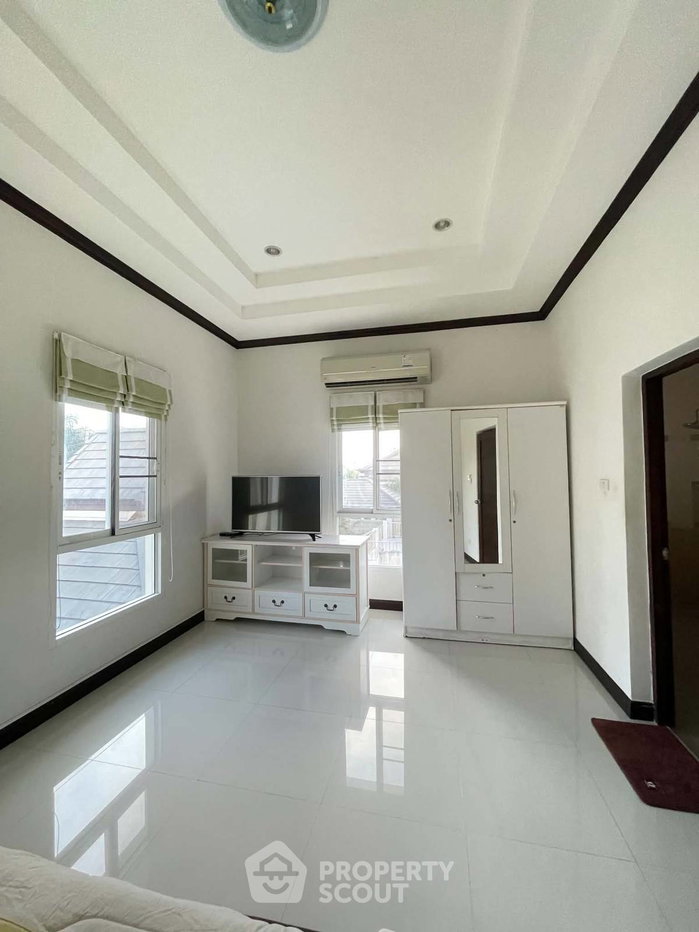 picture 3-BR Villa close to Hua Hin City (ID 3438936) - 8/19