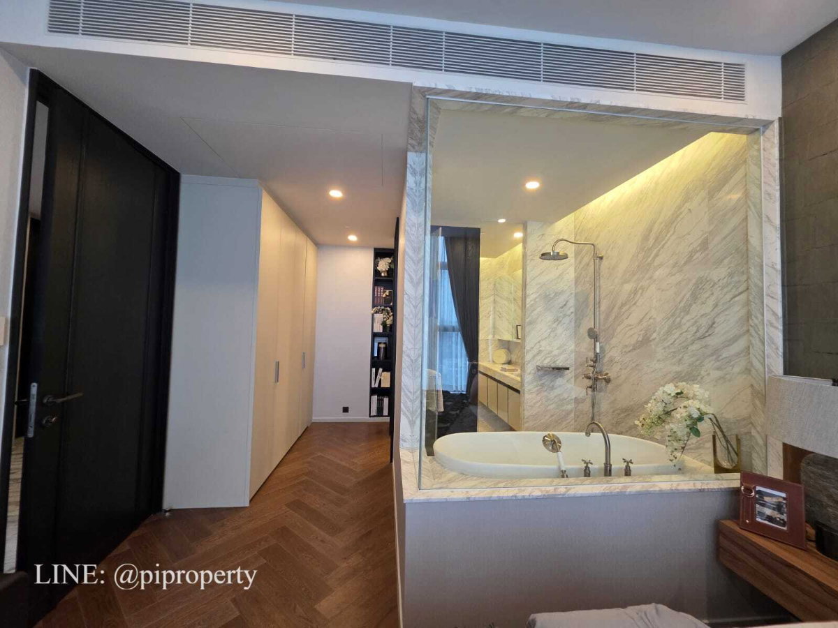 picture Exclusive Luxury Living at The Residences 38 - Brand New & Ready for Occupancy - 14/33