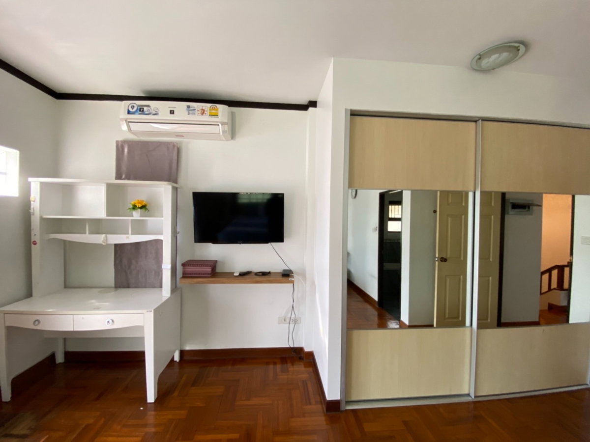 รูป ให้เช่าบ้านเดี่ยวหลังใหญ่ คันทรีโฮม( Counrty Home )  ทำเลดีติดถนน ใกล้ J park ศรีราชา - รูปที่ 47/63