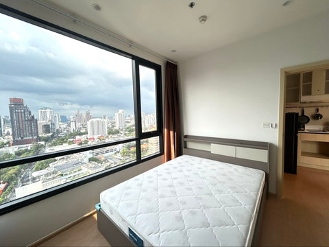 Maru Ekkamai 1ห้องนอน ห้องมุม เลี้ยงสัตว์ได้ใกล้รถไฟฟ้า