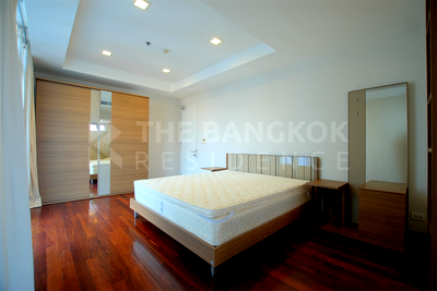 Condos for rent : Nusasiri Grand Condo near BTS Ekkamai Luxury Unit, Ready for You Without the Wait