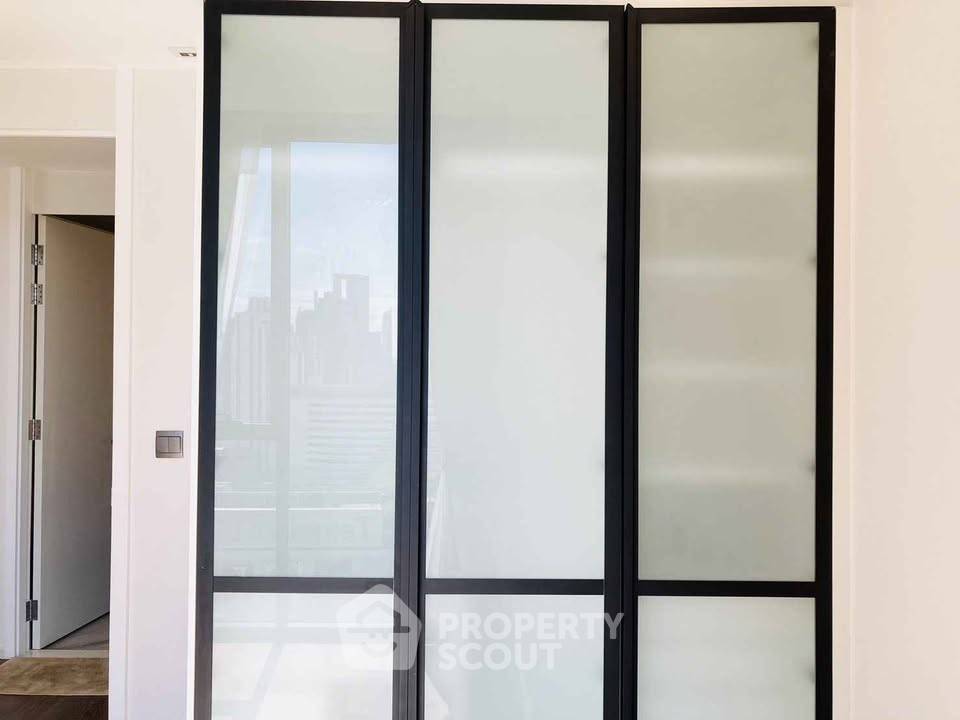 picture Pet-Friendly 2-BR Muniq Sukhumvit 23, 100m To MRT Sukhumvit (ID 3442004) - 7/20