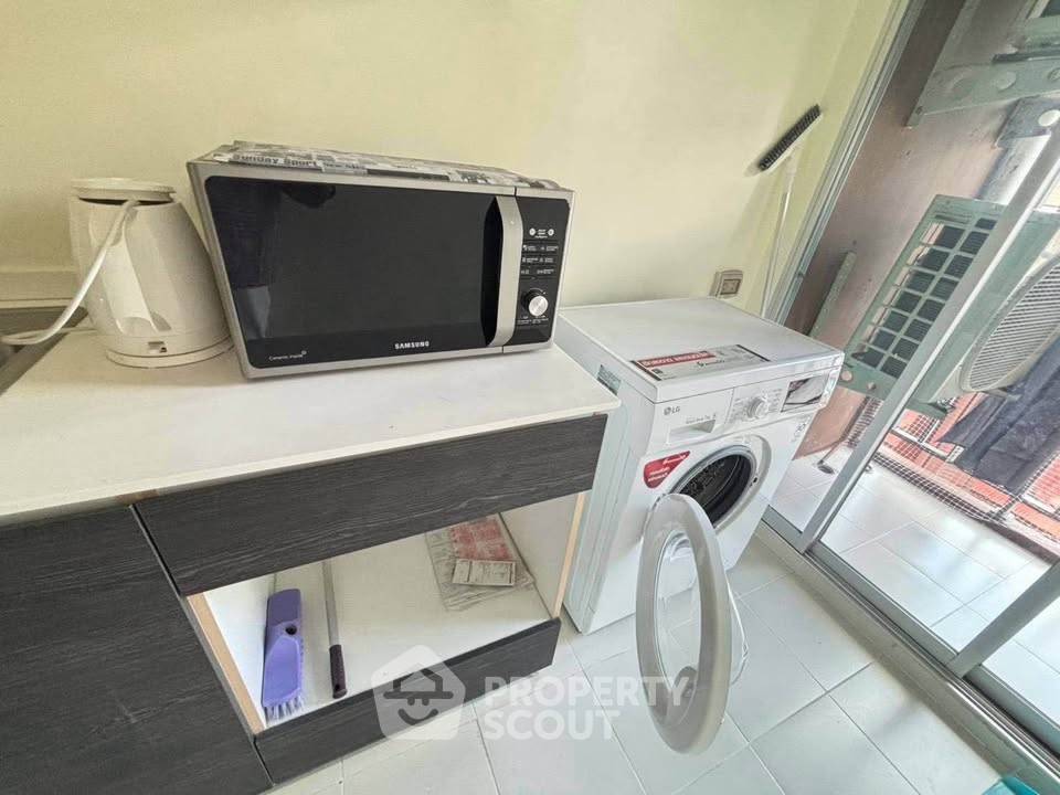 picture 1-BR Condo at DVieng Santitham in Chang Phueak (ID 3434688) - 6/11