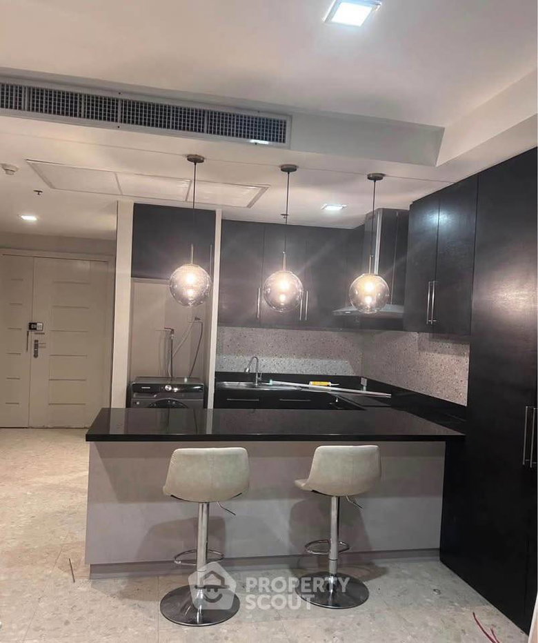 รูป เดิน 60 ม. ถึง BTS เอกมัย | คอนโด 3 ห้องนอน Nusasiri Grand Condominium (ID 3441826) - รูปที่ 11/18