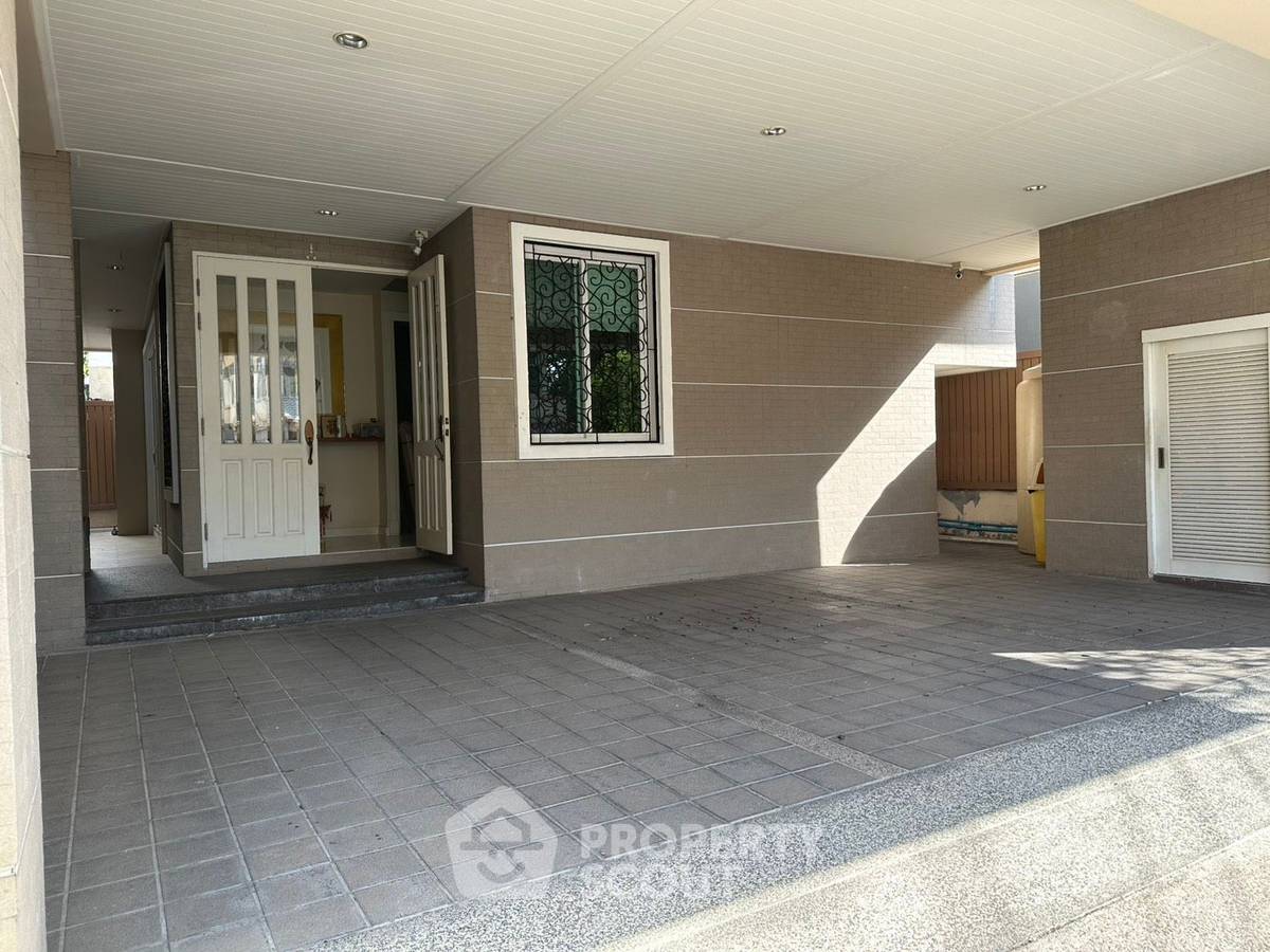picture 3-BR House near MRT Lat Phrao (ID 3441188) - 11/20