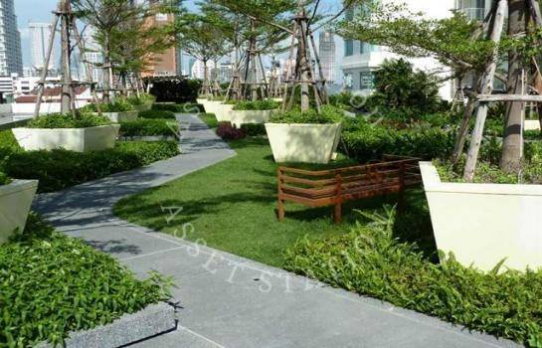 picture Villa Sathorn | ð
Near BTS Krung Thon Buri Station and Sena Fest - 7/9