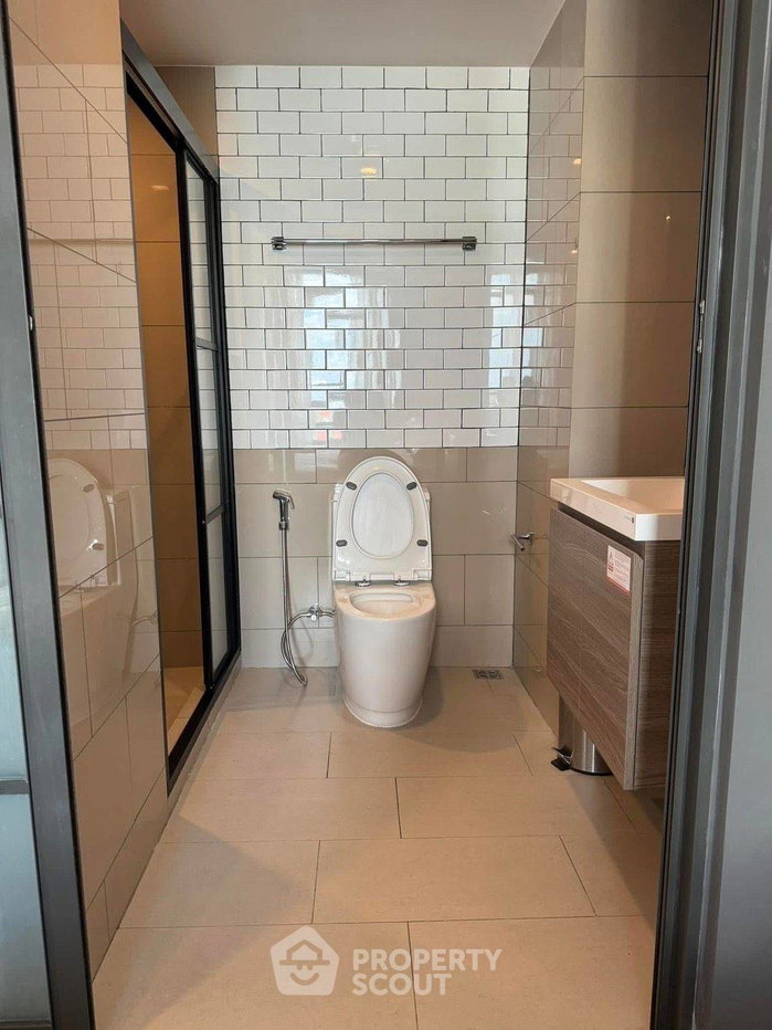 picture 1-BR Condo at Maestro 19 Ratchada19 - Vipha near MRT Ratchadaphisek (ID 2481340) - 9/11