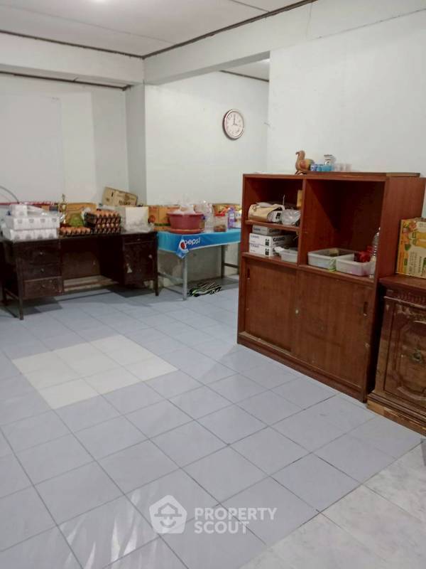 รูป บ้าน 4 ห้องนอน ย่านบางกรวย นนทบุรี (ID 3437538) - รูปที่ 9/12