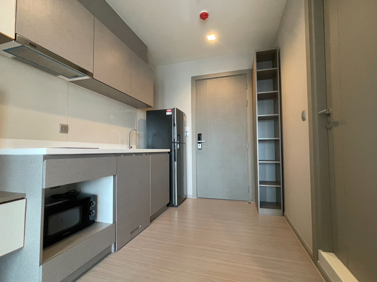 picture 🔥🔥 For Rent Life Asoke rama9 26 sqm 🔥🔥 - 9/12