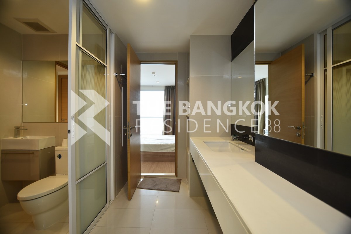 picture Hurry to book!! Limited quantity RHYTHM Ratchada-Huaikhwang near MRT Huai Khwang Station - 5/9