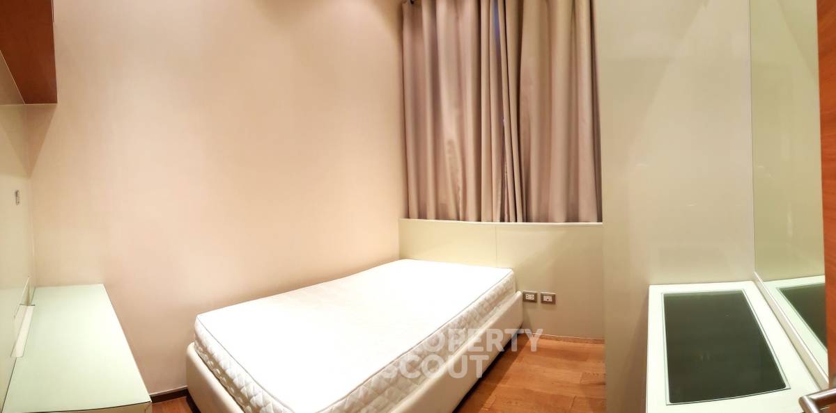 รูป คอนโด 2-ห้องนอน ที่ ดิ แอดเดรส สุขุมวิท 28 ใกล้ BTS พร้อมพงษ์ (ID 560937) - รูปที่ 8/11