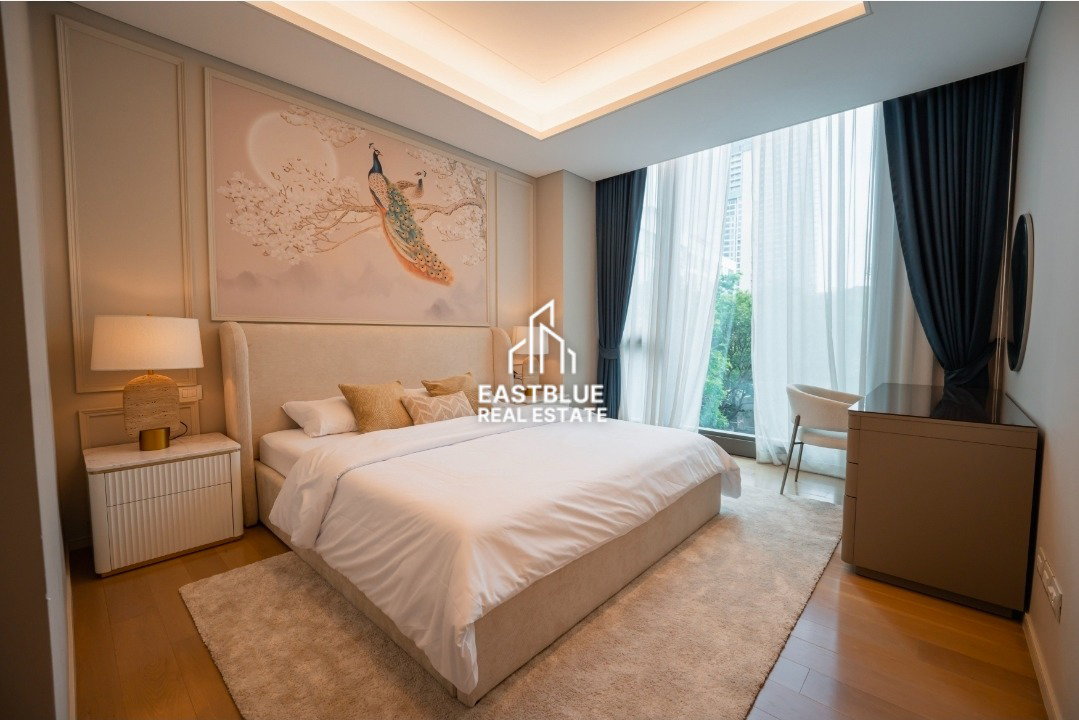 picture For Rent: Baan Sindhorn Luxury Condo with 2 Beds 2 Baths near BTS Chidlom - 4/9
