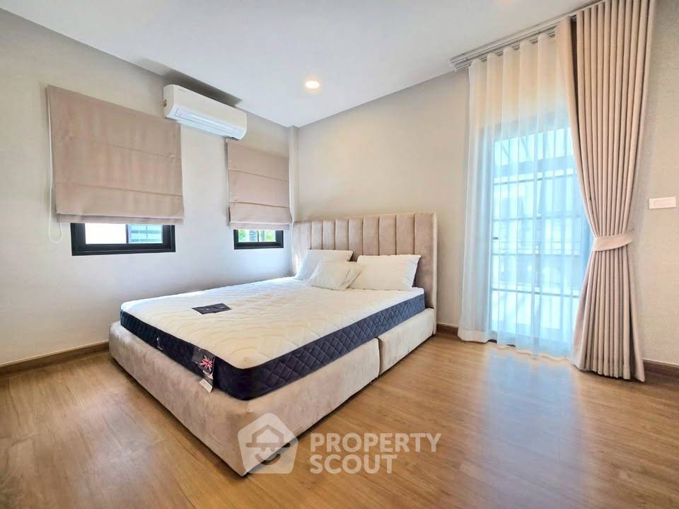 picture Spacious 4-BR 303 Sqm House At Centro Bangna Phase 2 (ID 3435288) - 13/17