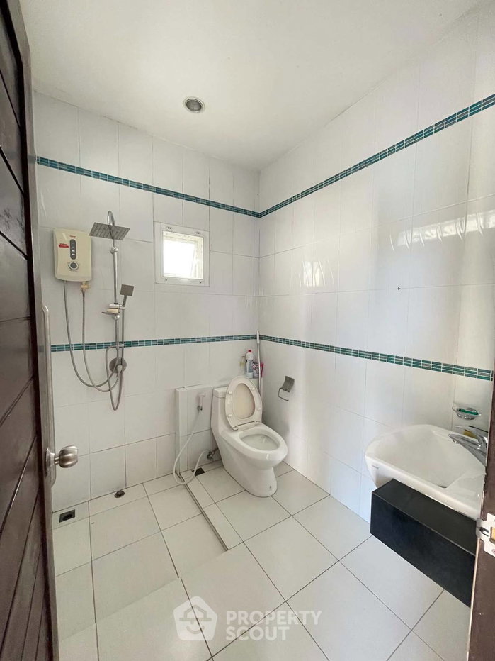 picture 3-BR Villa close to Hua Hin City (ID 3438936) - 9/19
