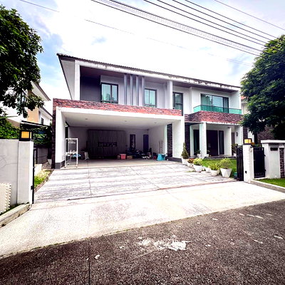 ขายบ้านเดี่ยว : ขายบ้านเดี่ยว เดอะแกรนด์ บางนา-วงแหวน 85.5 ตร.วา 3 นอน 4 น้ำ แอร์ครบทุกห้อง จอดรถ 3 คัน 13.9 ล้านบาท