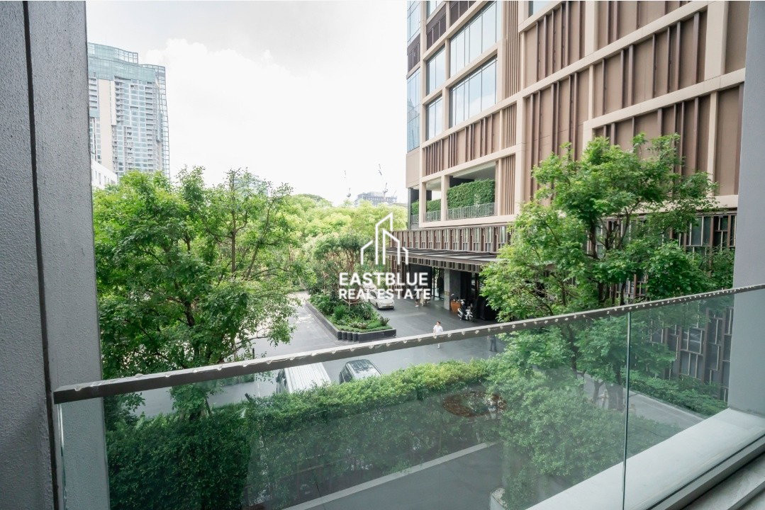 picture For Rent: Baan Sindhorn Luxury Condo with 2 Beds 2 Baths near BTS Chidlom - 6/9