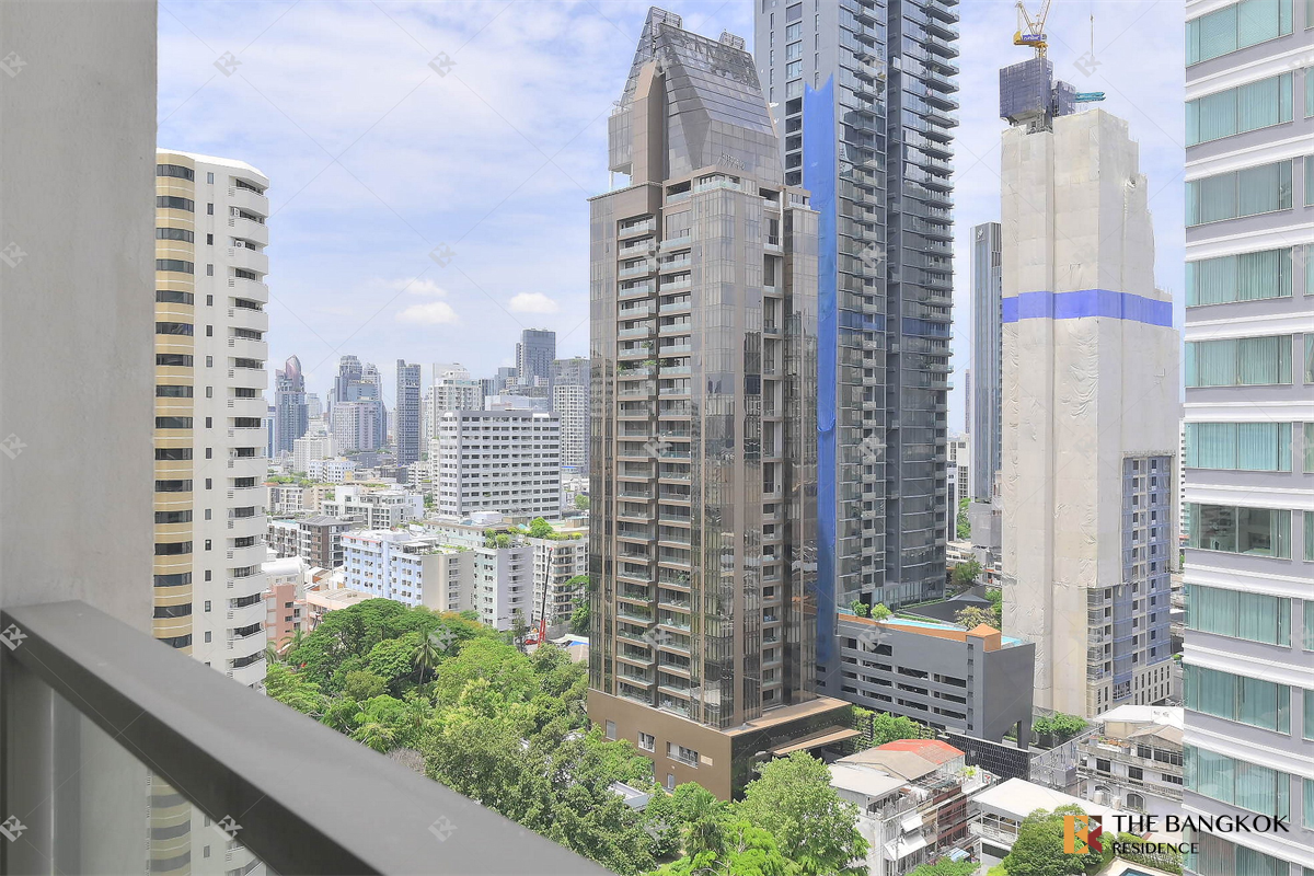 picture The XXXIX near BTS Phrom Phong Unit Priced Below Market - 1/10