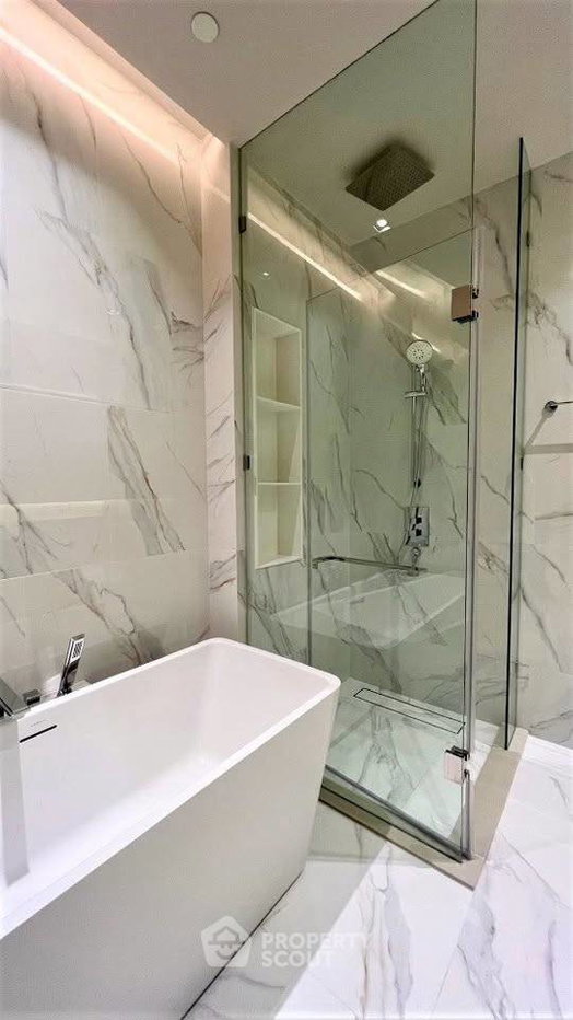 picture 2-BR Condo at The Reserve Sathorn near BTS Sala Daeng (ID 3438323) - 14/17