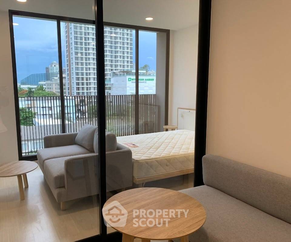 picture 300m To BTS Ekkamai | 1-BR Noble Ambience Sukhumvit 42 (ID 3438313) - 2/10