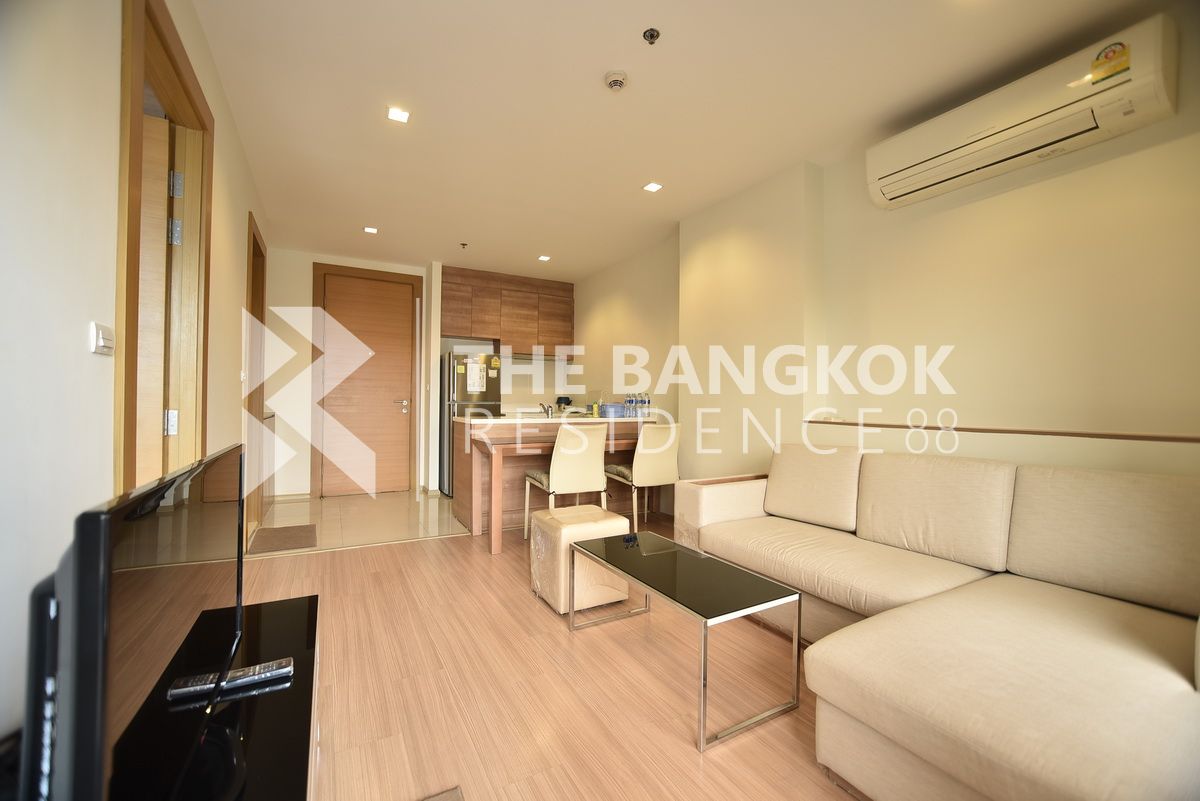 picture Hurry to book!! Limited quantity RHYTHM Ratchada-Huaikhwang near MRT Huai Khwang Station - 1/9