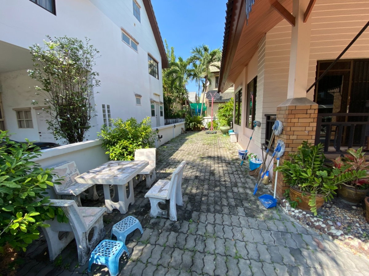 รูป ให้เช่าบ้านเดี่ยวหลังใหญ่ คันทรีโฮม( Counrty Home )  ทำเลดีติดถนน ใกล้ J park ศรีราชา - รูปที่ 10/63