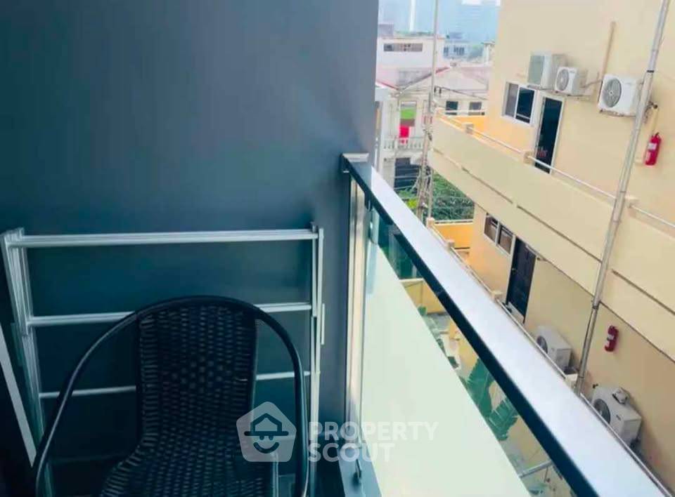 picture 1-BR Condo at Siam Oriental Star close to Phratamnak (ID 3438777) - 11/12