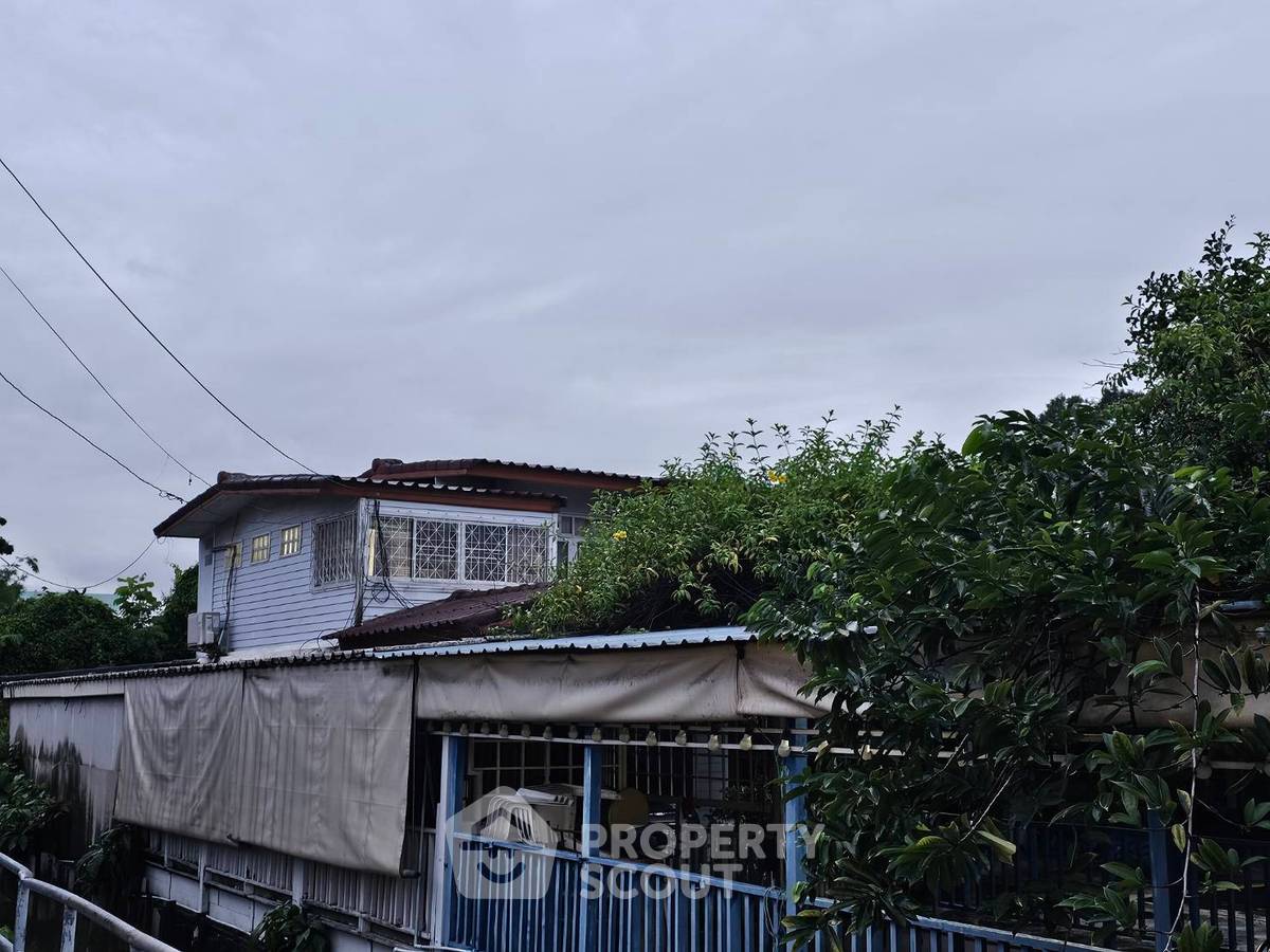 รูป บ้าน 4 ห้องนอน ย่านบางกรวย นนทบุรี (ID 3437538) - รูปที่ 1/12