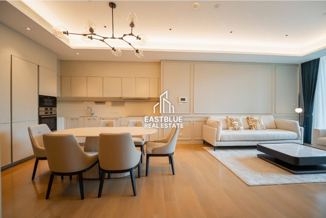 picture For Rent: Baan Sindhorn Luxury Condo with 2 Beds 2 Baths near BTS Chidlom - 3/9