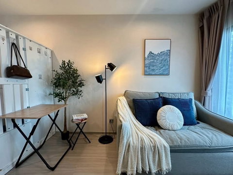 For Rent Aspire Erawan Prime Fully Furnished (Located next to the BTS Chang Erawan station entrance)