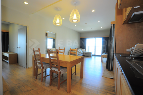 Noble Reveal near BTS Ekkamai Convenient Travel, Great Value per Square Meter