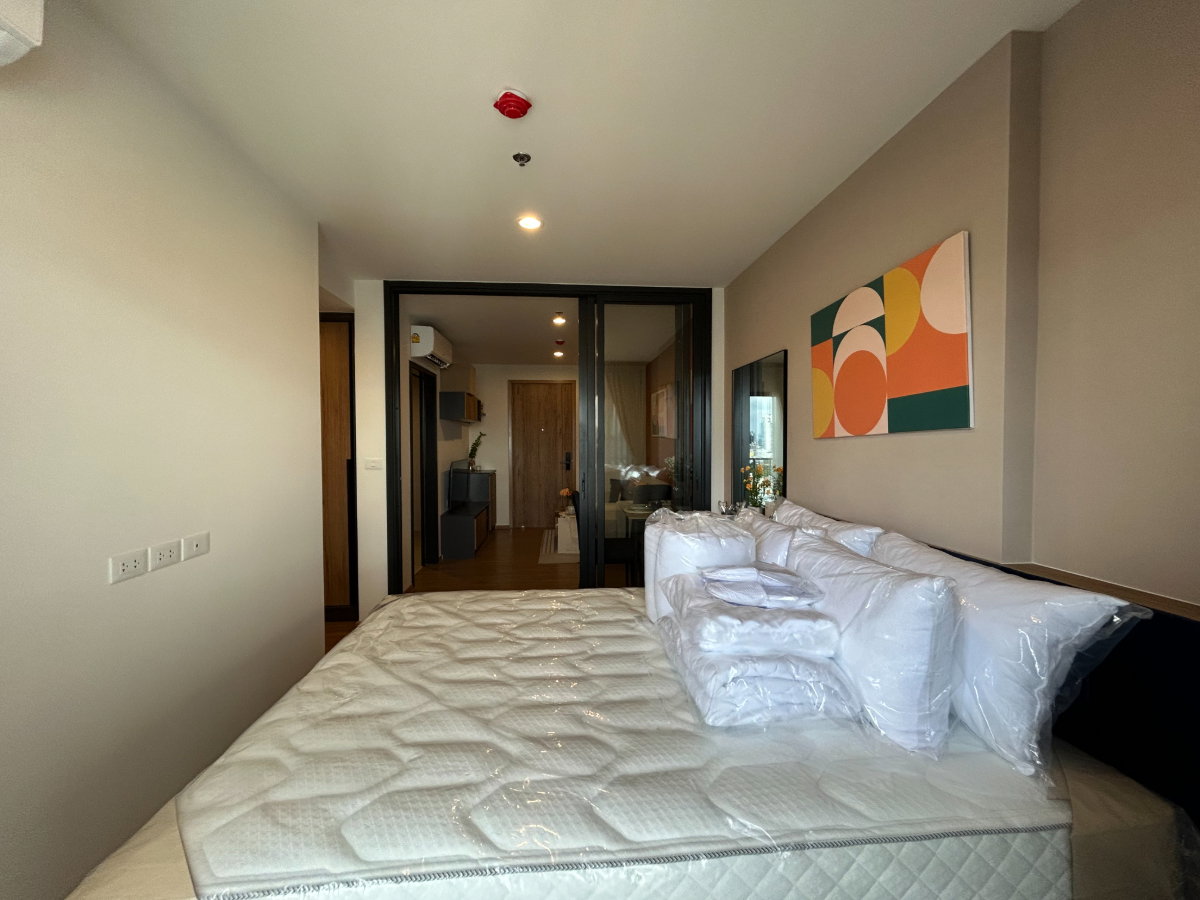 picture The Line Vibe 1 Bedroom/1Bathroom - 11/15