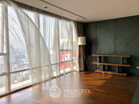 คอนโด 2-ห้องนอน ที่ เดอะ แบงค็อค สาทร ใกล้ BTS สุรศักดิ์ (ID 1534499)