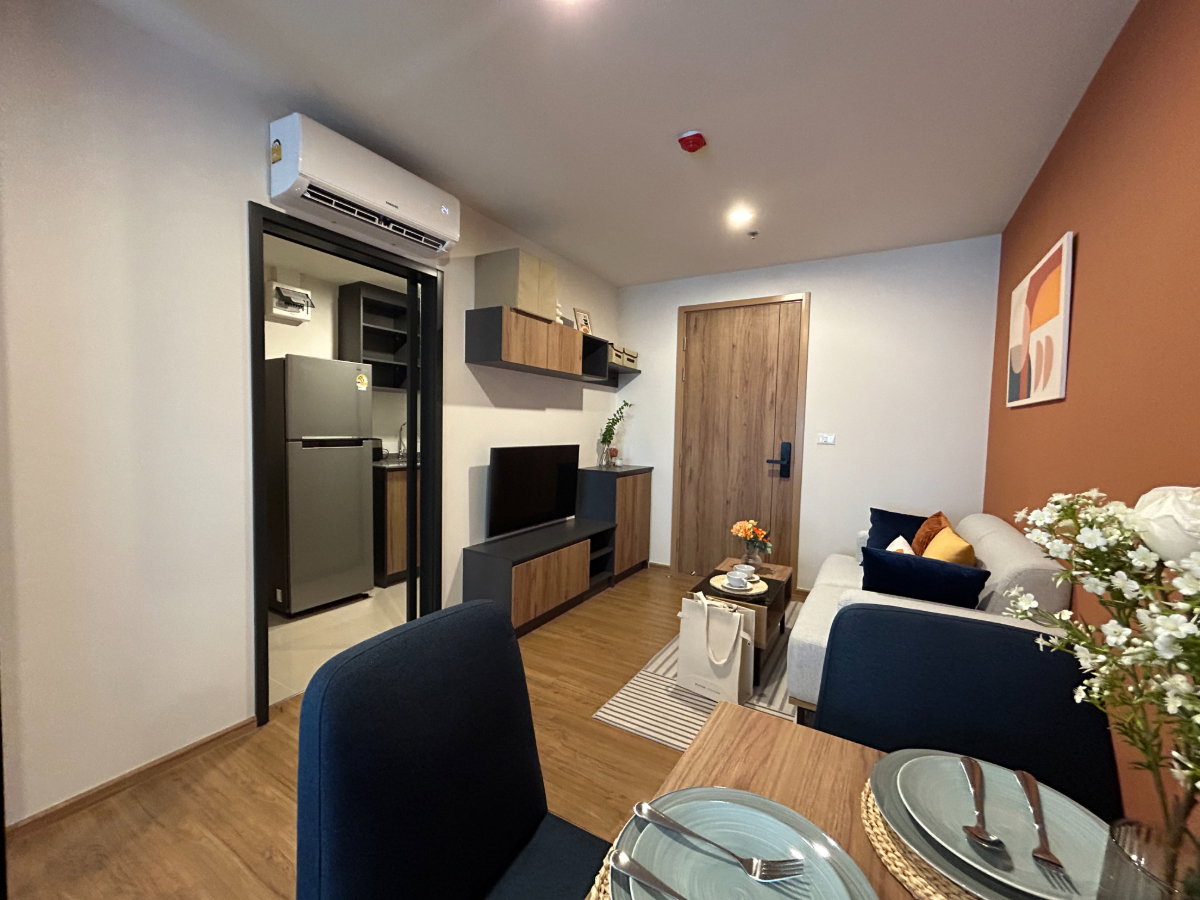 picture The Line Vibe 1 Bedroom/1Bathroom - 2/15