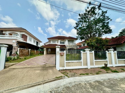 ขายบ้านเดี่ยว 2 ชั้น หมู่บ้านลดาวัลย์ ศรีนครินทร์ | โครงการหรู บรรยากาศร่มรื่น ใกล้รถไฟฟ้าสายสีเหลือง