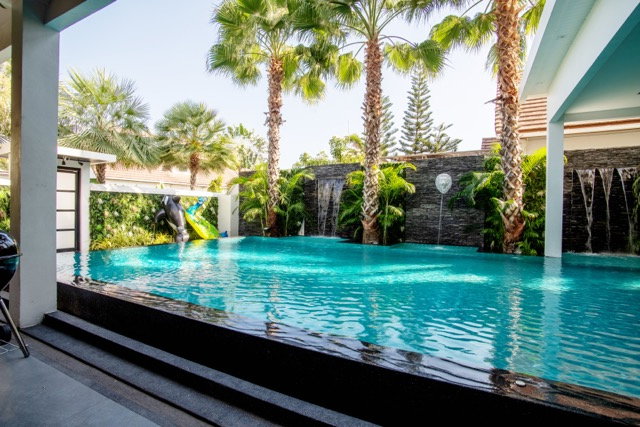 รูป ART Pool Villa Pattaya 8 ห้องนอน - รูปที่ 49/66