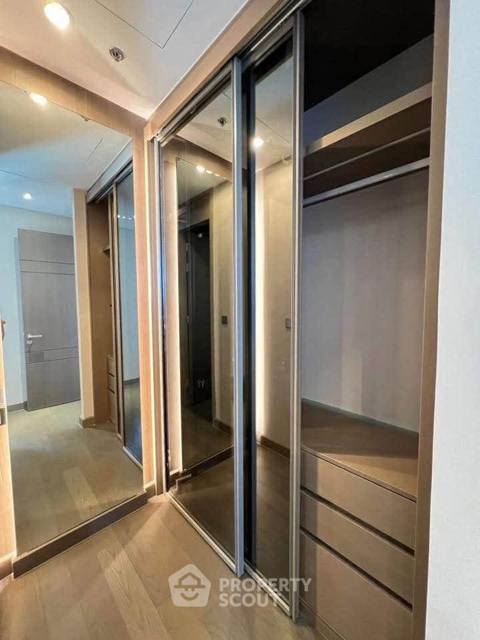 picture 30th-Floor 2-BR The Esse At Singha Complex 100m To MRT Phetchaburi (ID 3441827) - 7/11