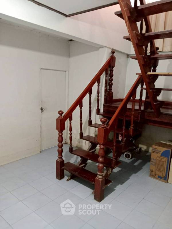 รูป บ้าน 4 ห้องนอน ย่านบางกรวย นนทบุรี (ID 3437538) - รูปที่ 7/12