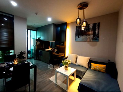 ขายคอนโด : #ขาย 5.65 ลบ คอนโด The Room สุขุมวิท69 ติดBTS สายสีเขียว สถานีพระโขนง ขนาด 1 ห้องนอน พื้นที่ 35 ตร.ม. ชั้น 8 ทิศตะวันออกเฉียงเหนือ วิวสระว่ายน้ำ