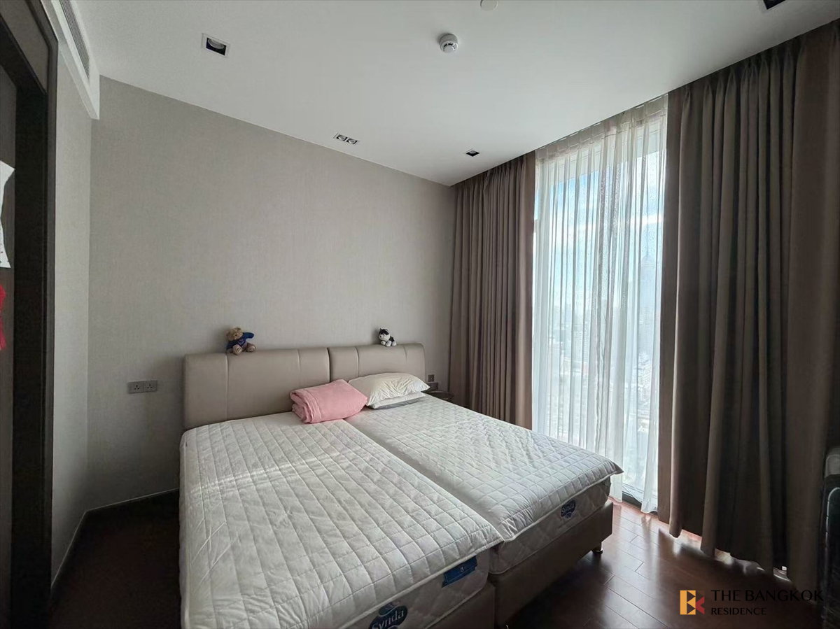 picture 💖💖 Rental Condo 🌆 Q1 Sukhumvit 2BR 95 sq.m. 100K ✨ High-Floor Unit, Near BTS Nana - 4/7