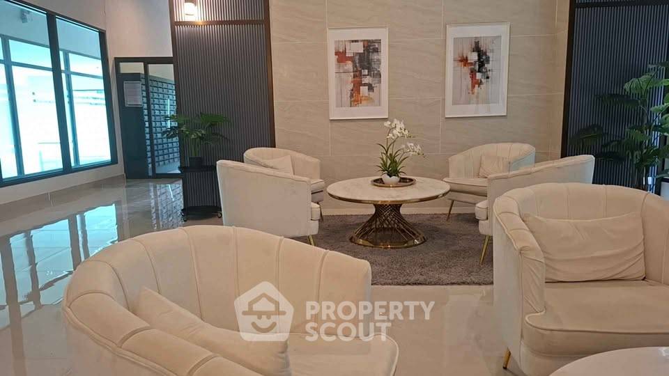 picture 1-BR Condo at Regent Home Wutthakat near BTS Wutthakat (ID 3437041) - 3/5