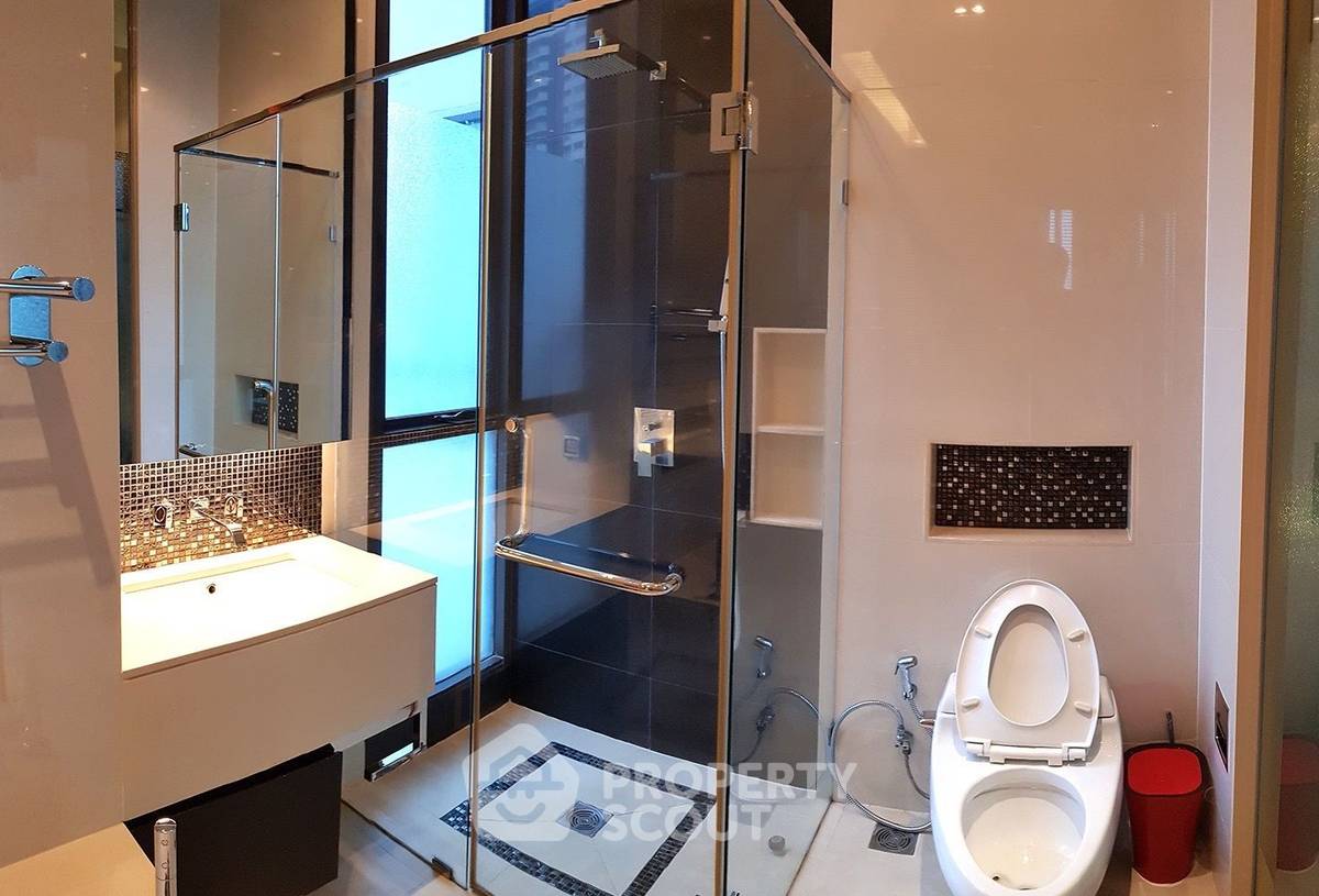 รูป คอนโด 2-ห้องนอน ที่ ดิ แอดเดรส สุขุมวิท 28 ใกล้ BTS พร้อมพงษ์ (ID 560937) - รูปที่ 11/11