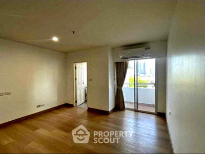 ขายคอนโด : คอนโด 1-ห้องนอน ที่ ดิ เอ็กซ์คิวทีฟ รีเจนท์ ใน ช่องนนทรี (ID 3436759)