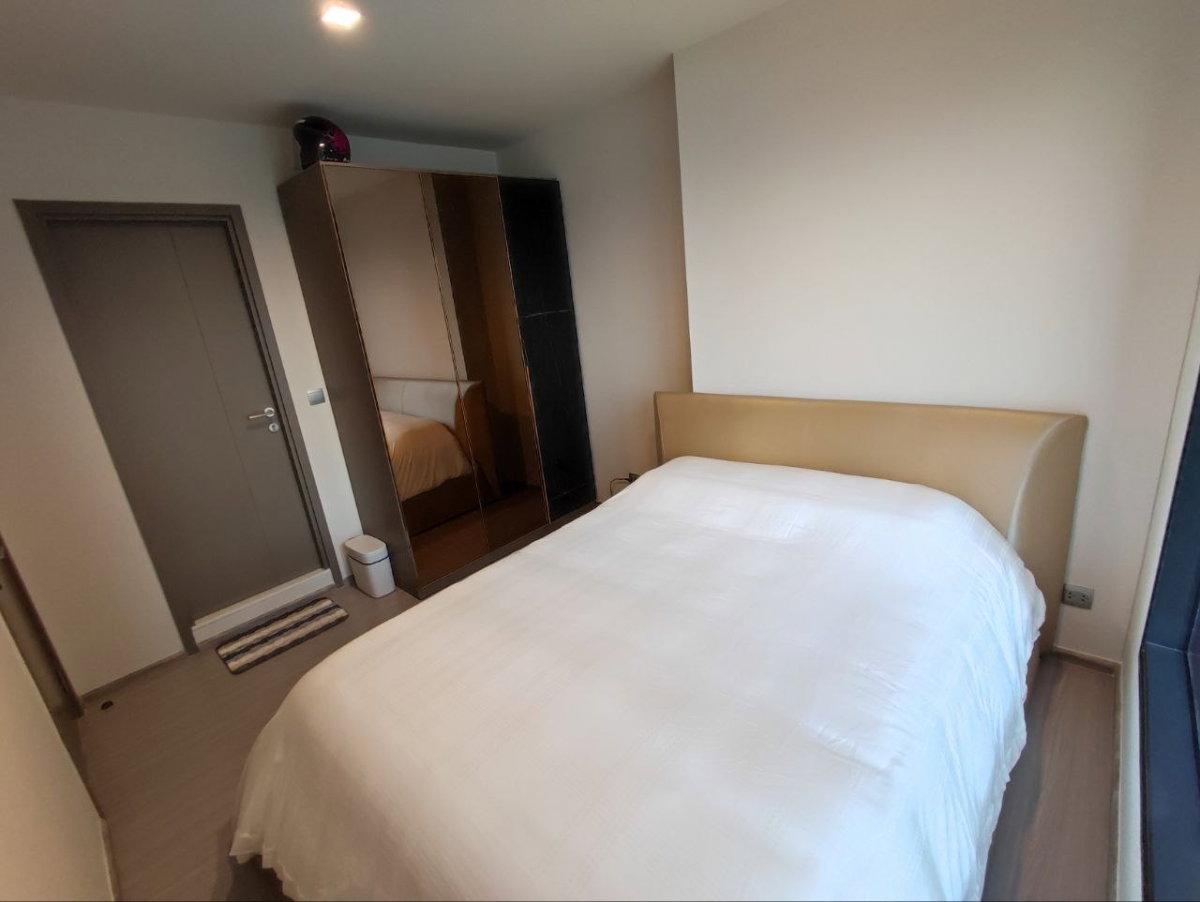 picture Life Asoke Hype condo 1 Bed room near MRT Rama9 - 7/20