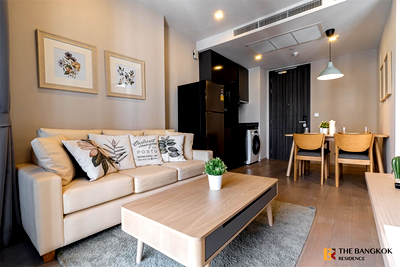 Condos for sale : Location Near Employment, Surrounded by Lifestyles Ashton Asoke near MRT Rama 9 Station