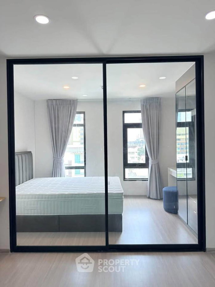 picture 1-BR Condo At Aspire Asoke-Ratchada Near MRT Phra Ram 9 (ID 3441931) - 5/17
